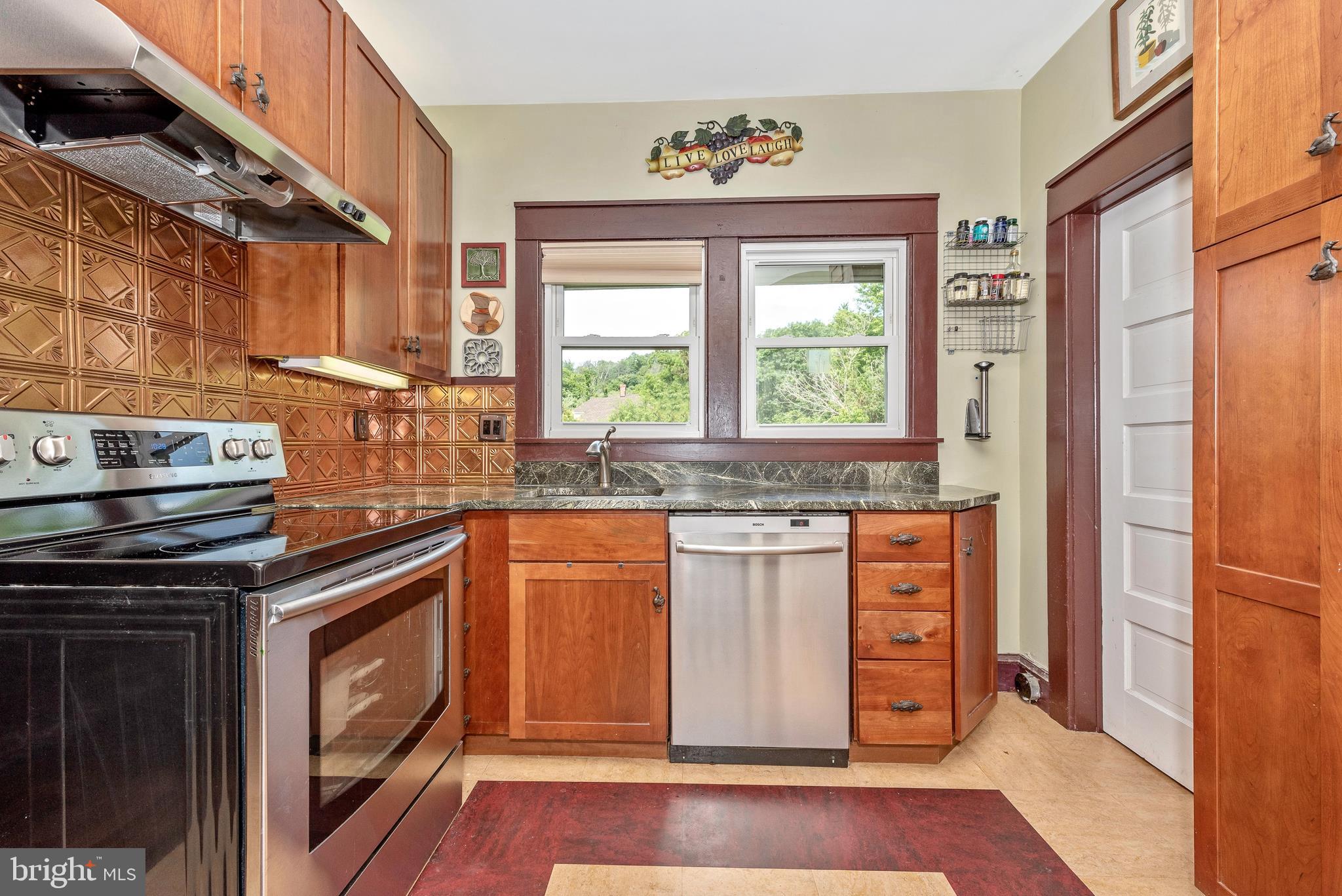 3718 Kanawha Avenue Point of Rocks, MD 21777 - Photo 17 of 48