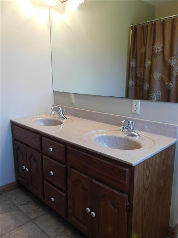 762 Tieline Road Grove City, PA 16127 - Photo 20 of 24 Gallery Image 20