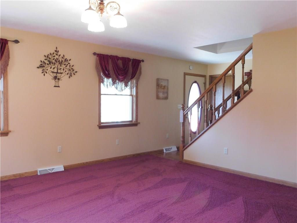 762 Tieline Road Grove City, PA 16127 - Photo 9 of 24 Gallery Image 9