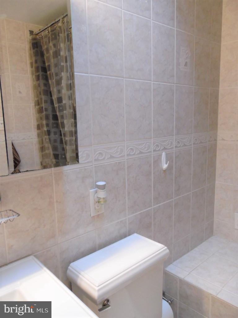 10222 East Keswick Road Philadelphia, PA 19114 - Photo 28 of 43