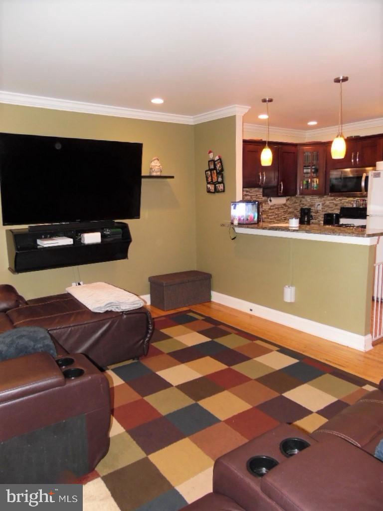 10222 East Keswick Road Philadelphia, PA 19114 - Photo 8 of 43