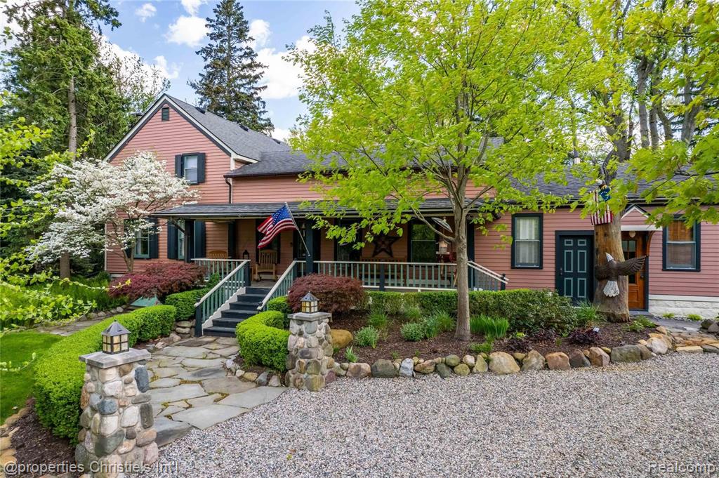 28325 Halsted Road Farmington Hills, MI 48331 - Photo 1 of 50