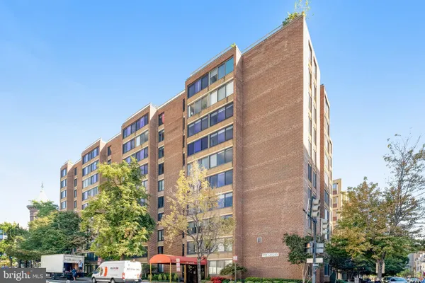 $1,700 | 1301 20th Street Northwest, Unit 501, Washington, DC 20036