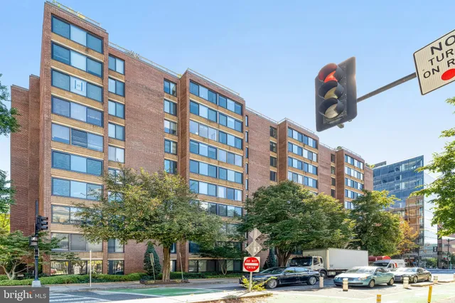 $1,700 | 1301 20th Street Northwest, Unit 501, Washington, DC 20036