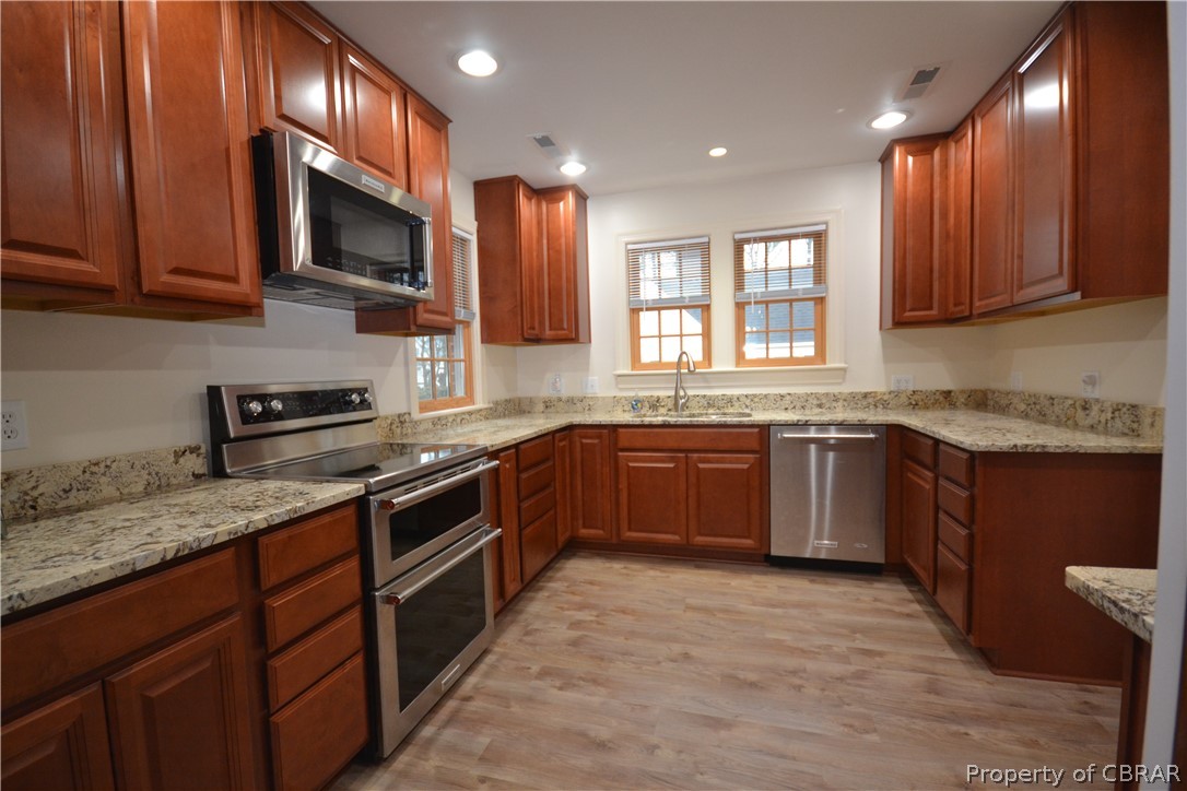 220 Sutton Avenue Reedville, VA 22539 - Photo 9 of 24