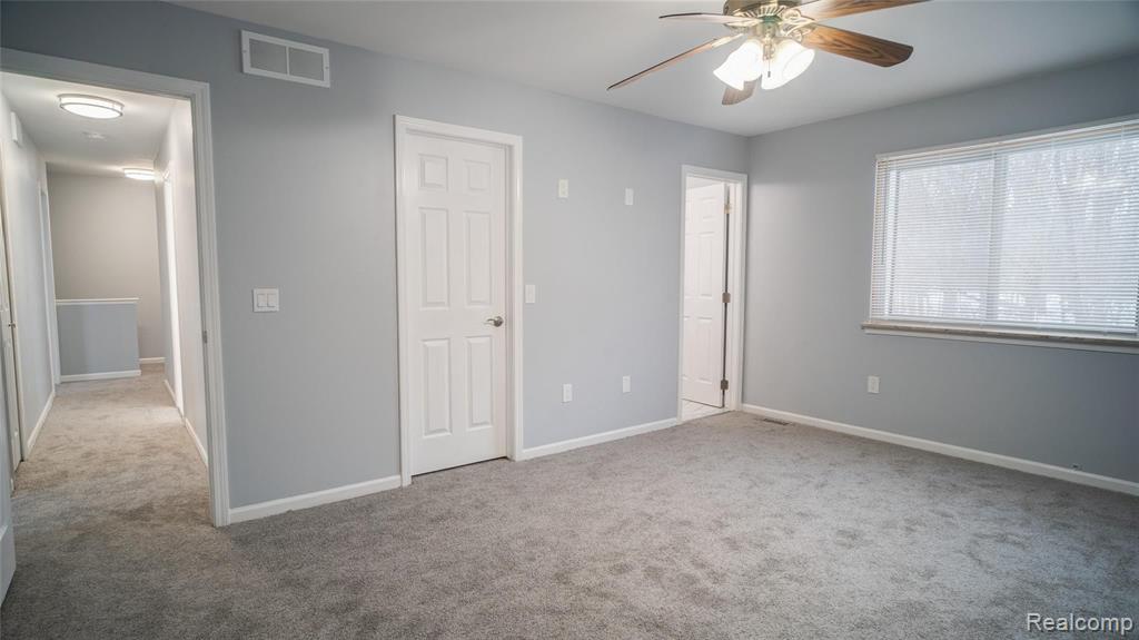 45930 Cider Mill Road Novi, MI 48374 - Photo 33 of 41