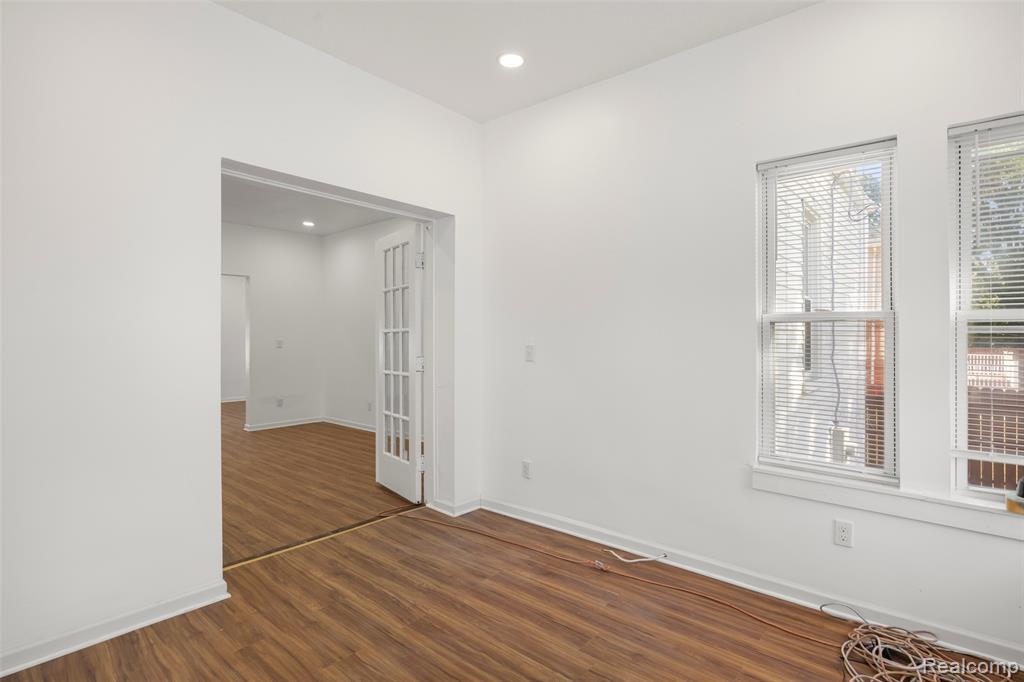 737 Webb Street Detroit, MI 48202 - Photo 15 of 40