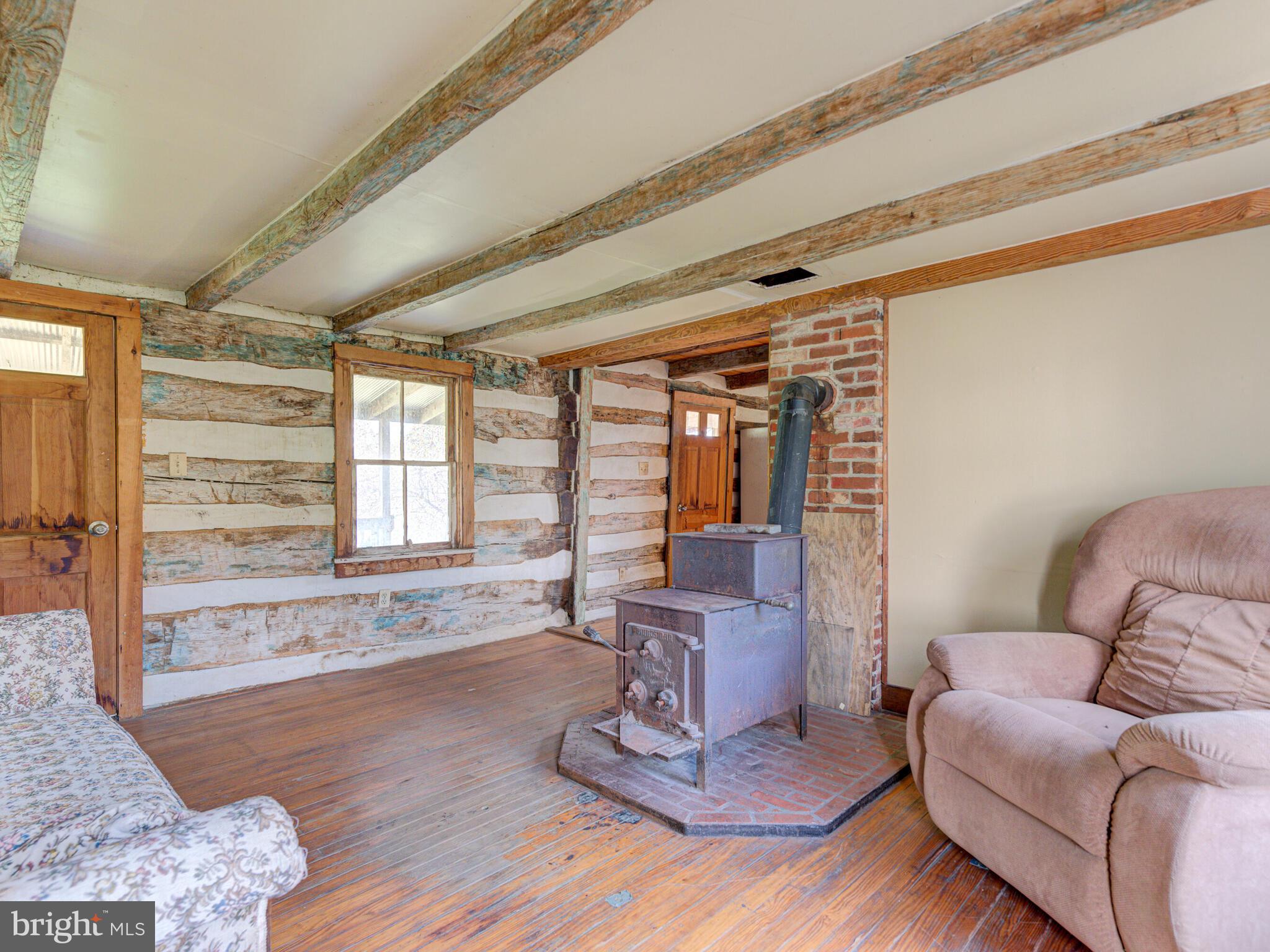 13467 Wilt Store Road Leesburg, VA 20176 - Photo 12 of 38 Cozy family room!
