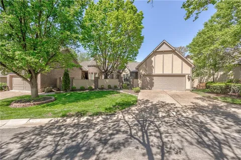 $599,950 | 12452 Linden Street, Leawood, KS 66209