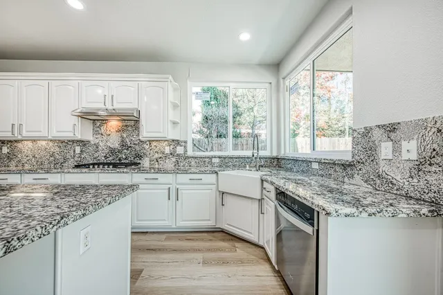 $765,000 | 9358 North Winery Avenue, Fresno, CA 93720