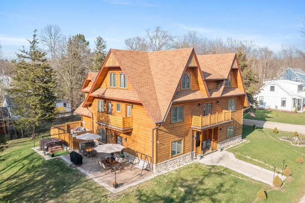 $1,430,000 | 79 Pershing Street, South Haven, MI 49090