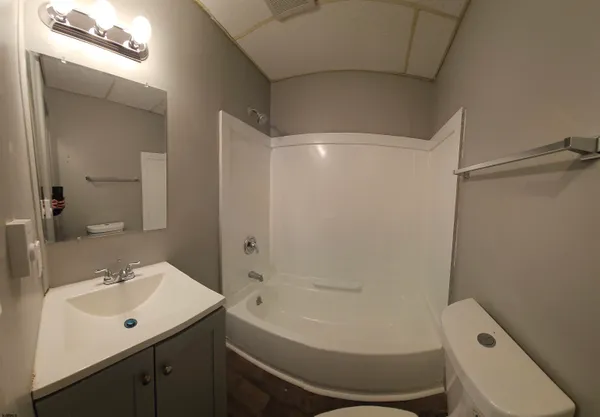 $1,800 | 709 Adriatic Avenue, Unit 1, Atlantic City, NJ 08401
