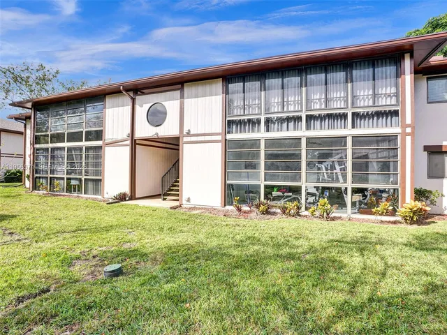 $1,700 | 9974 North Belfort Circle, Unit 207, Tamarac, FL 33321