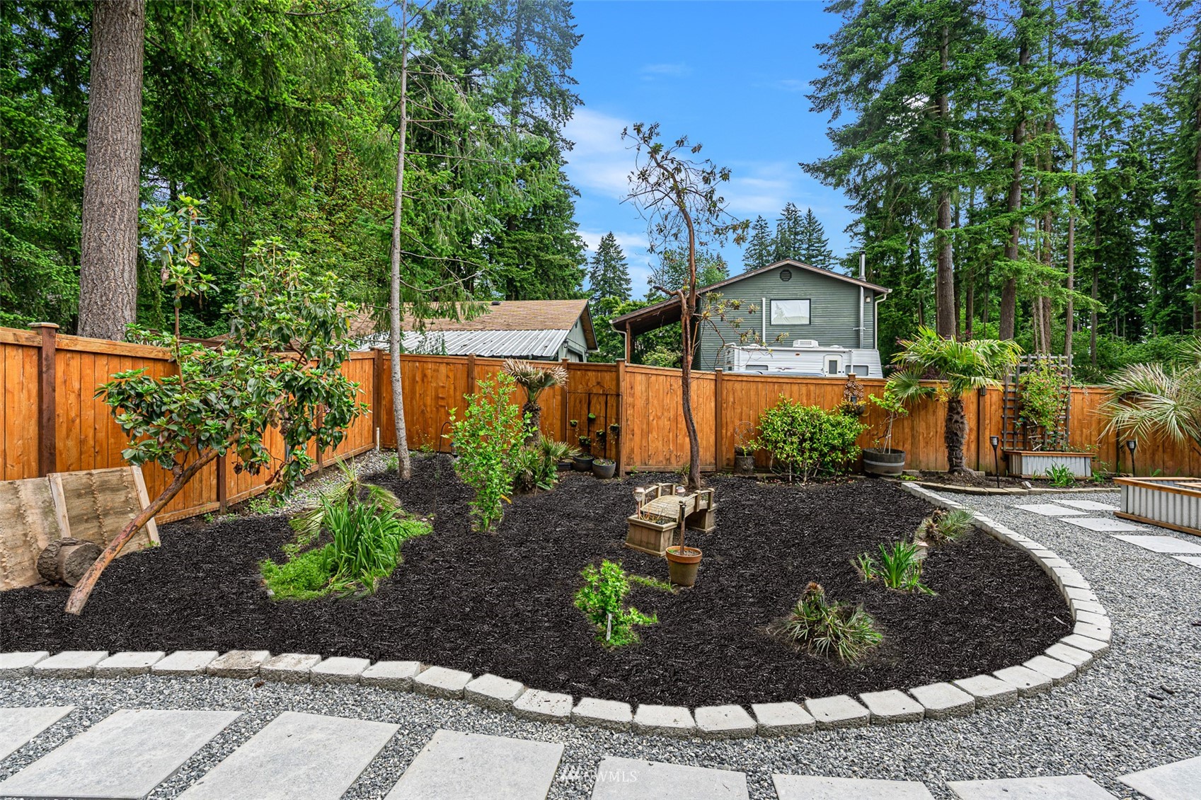 732 Wapato Place Southeast Renton, WA 98059 - Photo 40 of 40 a view of a street with a house in the background