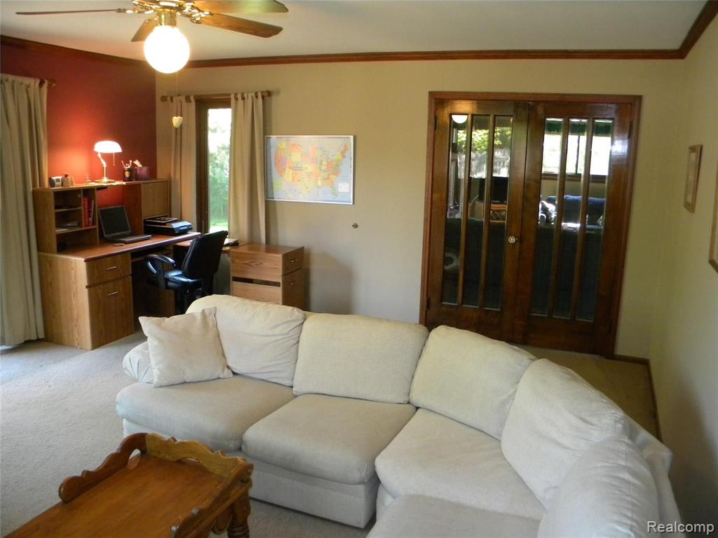 3715 Hazelton Avenue Rochester Hills, MI 48307 - Photo 29 of 52