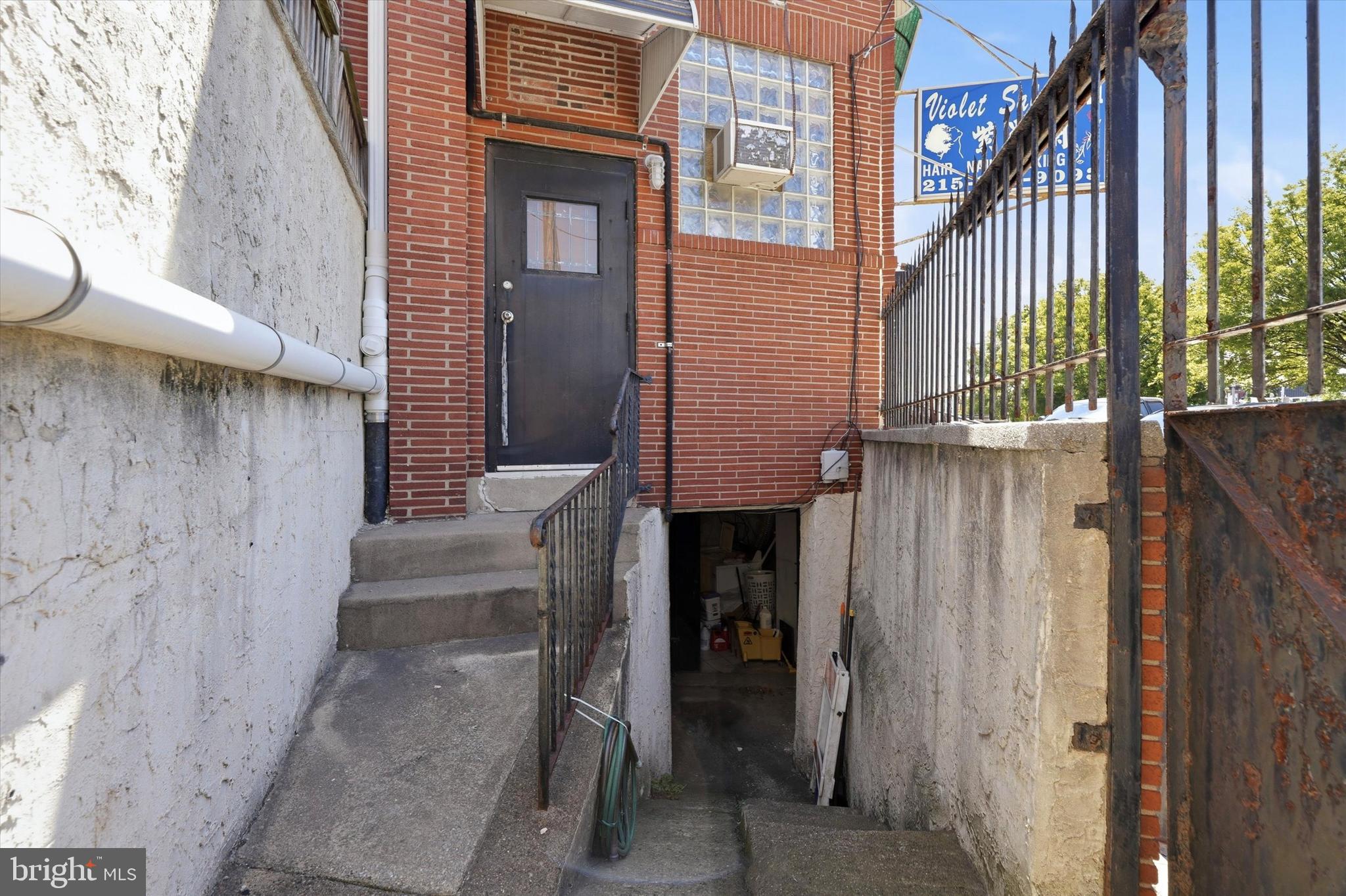 1013 Reed Street Philadelphia, PA 19147 - Photo 11 of 38 a view of front door of house