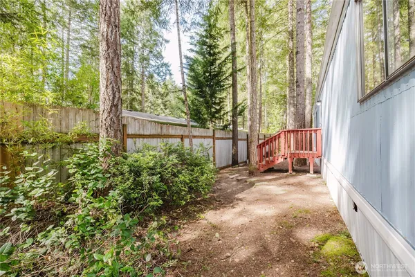 $200,000 | 20 Northeast Lake Place, Tahuya, WA 98588