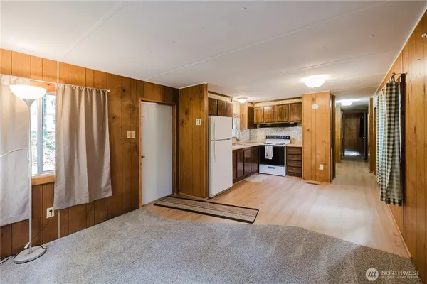 $200,000 | 20 Northeast Lake Place, Tahuya, WA 98588