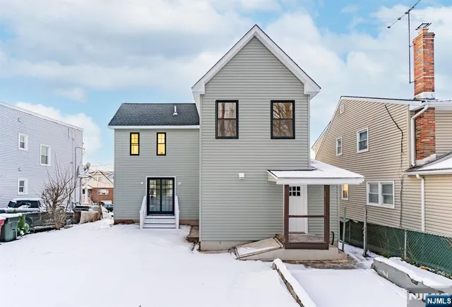 $700,000 | 41 Entwistle Avenue, Nutley, NJ 07110