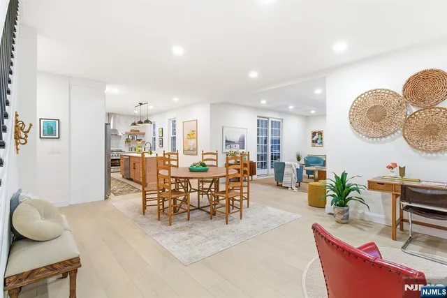 $700,000 | 41 Entwistle Avenue, Nutley, NJ 07110