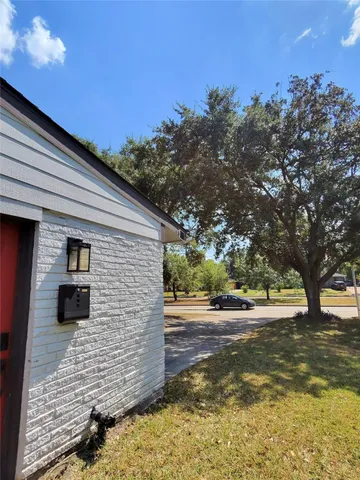 $990 | 5810 West Bellfort Avenue, Unit B, Houston, TX 77035