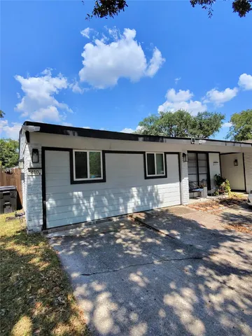 $990 | 5810 West Bellfort Avenue, Unit B, Houston, TX 77035