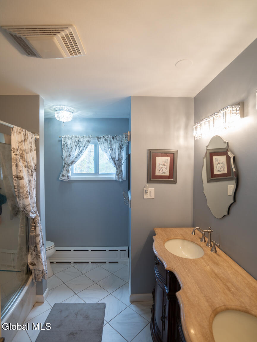 653 Brunswick Road Brunswick, NY 12180 - Photo 17 of 37 Full Bathroom