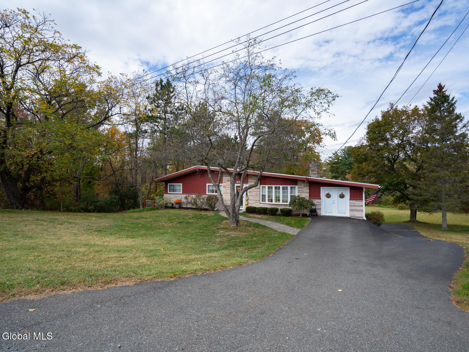 653 Brunswick Road Brunswick, NY 12180 - Photo 33 of 37 Long Driveway