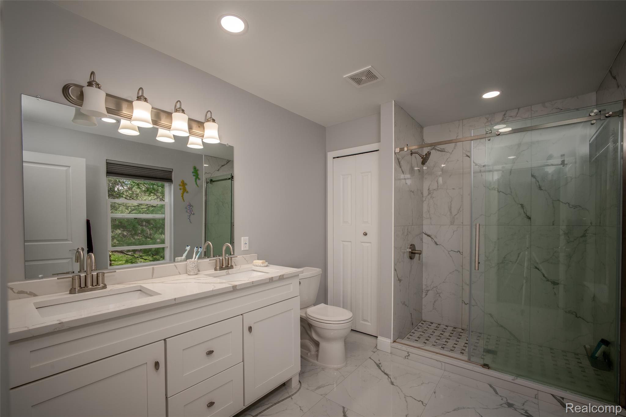 11913 Tuttle Hill Road Willis, MI 48191 - Photo 18 of 32 18.jpg