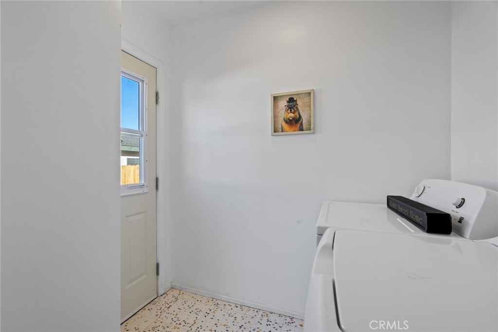 3912 York Boulevard Los Angeles, CA 90065 - Photo 21 of 51 a bathroom with a shower