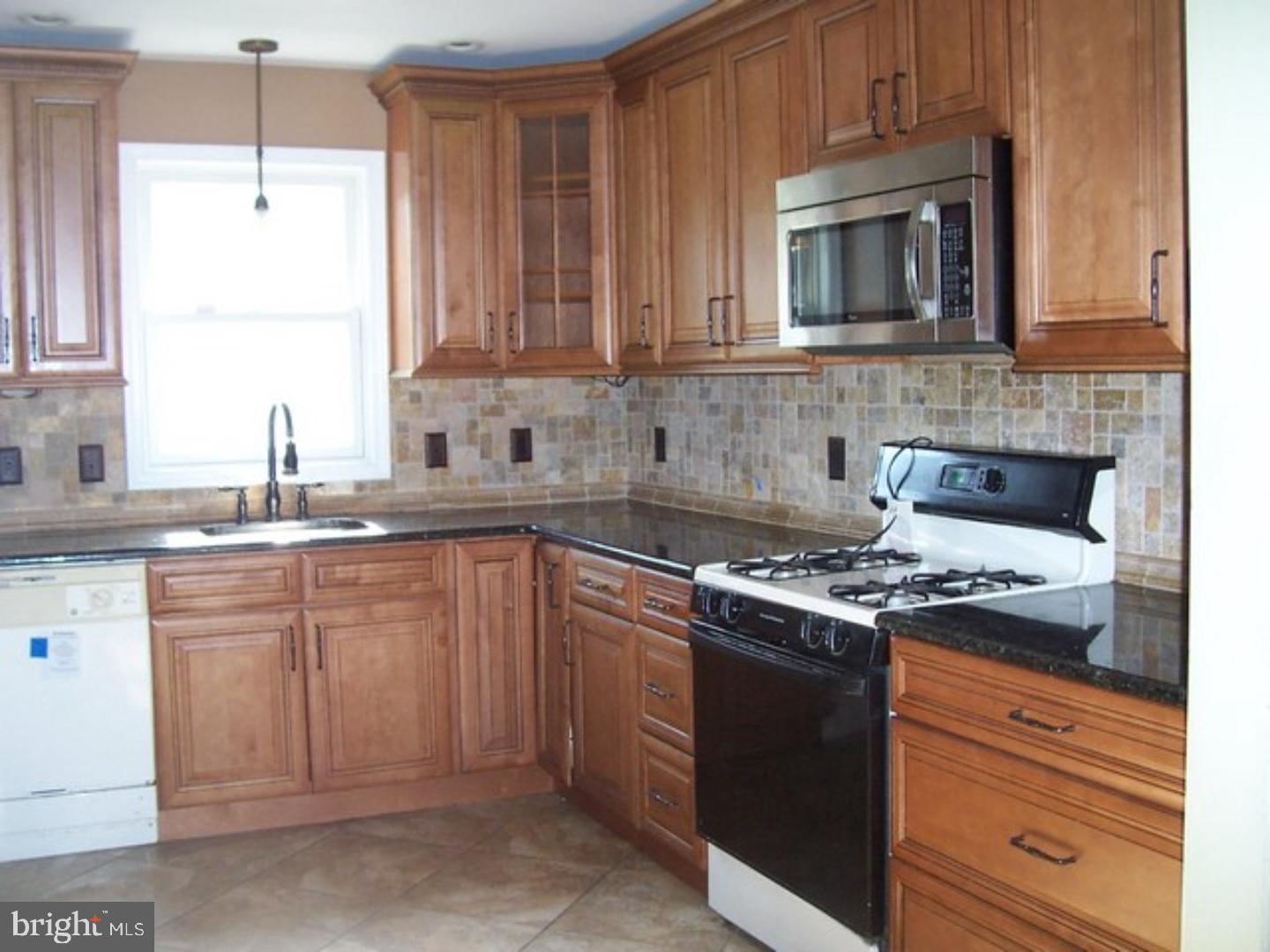 202 Forrest Avenue Runnemede, NJ 08078 - Photo 9 of 19 Kitchen