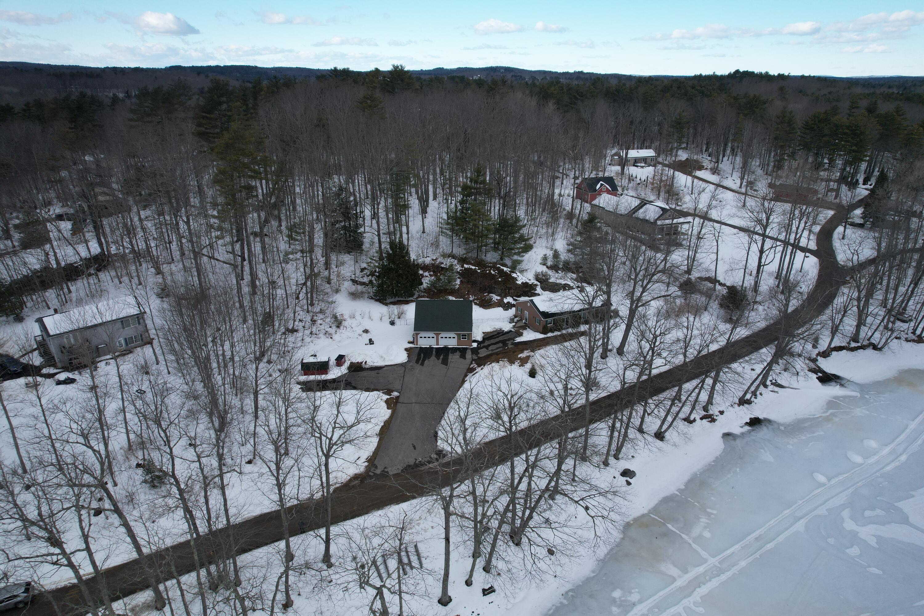 10 Pleasant Pond Ln., Litchfield