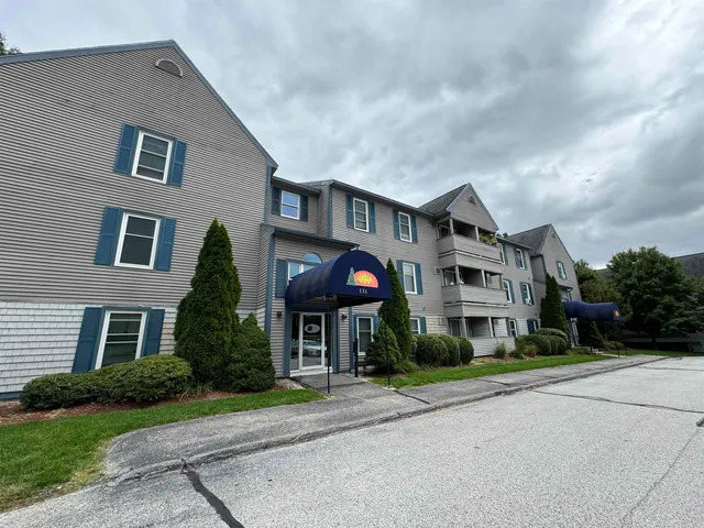 $1,875 | 131 Eastern Avenue, Unit 303, Manchester, NH 03104