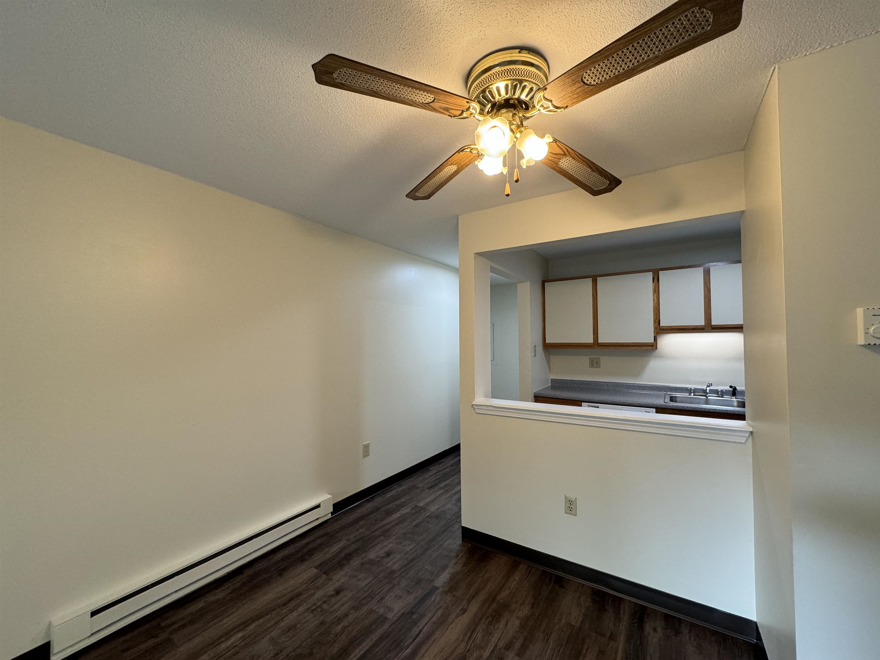 131 Eastern Avenue, Unit 303 Manchester, NH 03104 - Photo 13 of 57