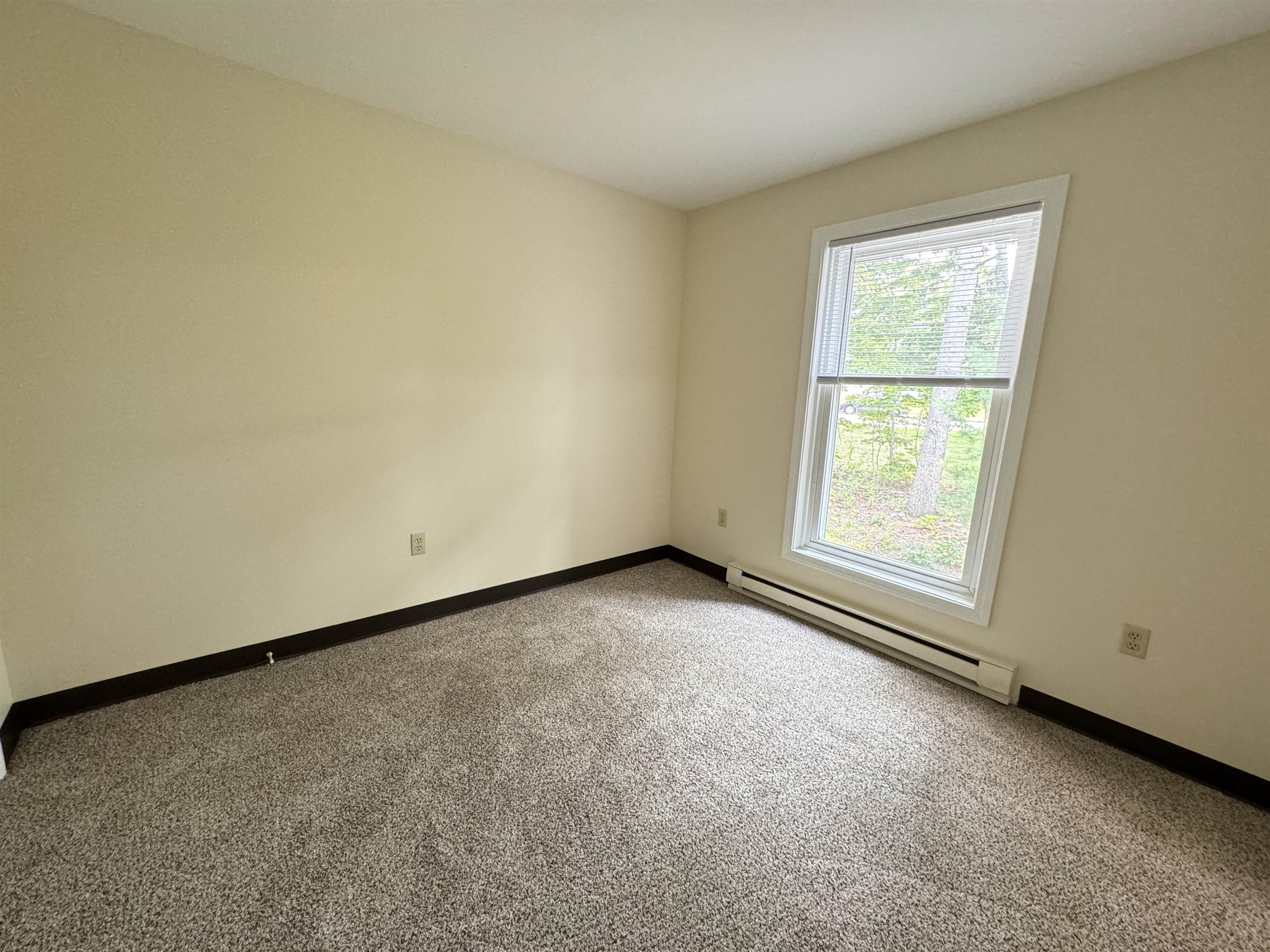 131 Eastern Avenue, Unit 303 Manchester, NH 03104 - Photo 28 of 53