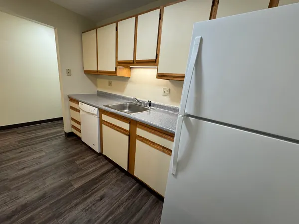 $1,875 | 131 Eastern Avenue, Unit 303, Manchester, NH 03104