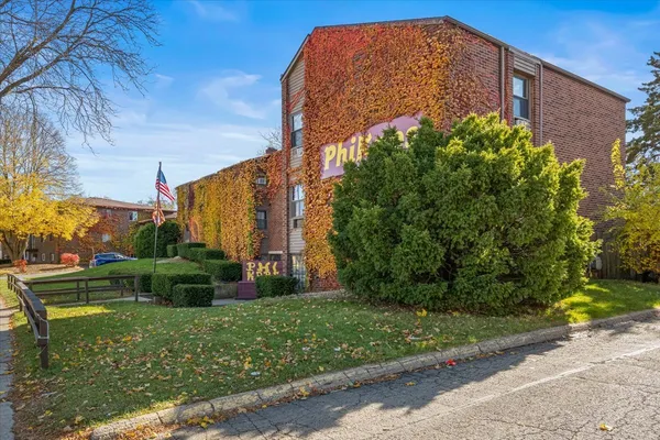 a view of a tall building