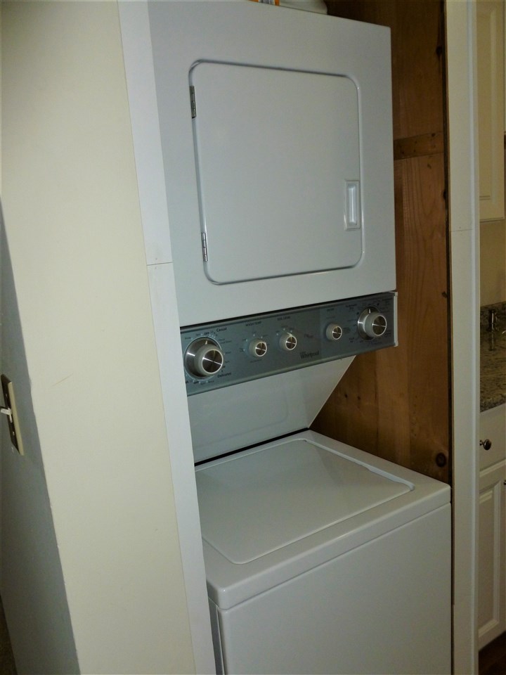 206 Cannongate III Road Nashua, NH 03063 - Photo 14 of 19 Gallery Image 14