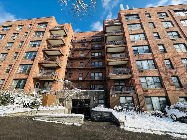 $300,000 | 117 South Highland Avenue, Unit L2, Ossining, NY 10562
