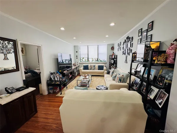 $300,000 | 117 South Highland Avenue, Unit L2, Ossining, NY 10562