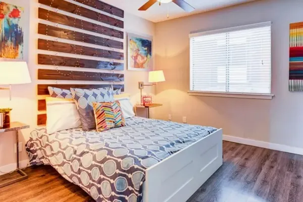 $730 | 2101 Burton Drive, Unit 2009, Austin, TX 78741