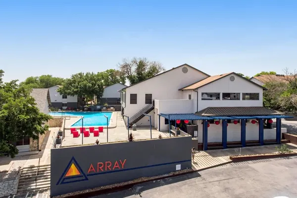 $730 | 2101 Burton Drive, Unit 2009, Austin, TX 78741