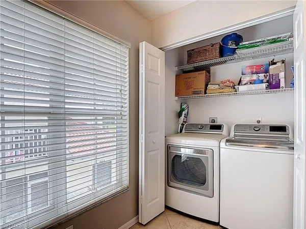 $2,200 | 4970 Deerfield Way, Unit F203, Naples, FL 34110