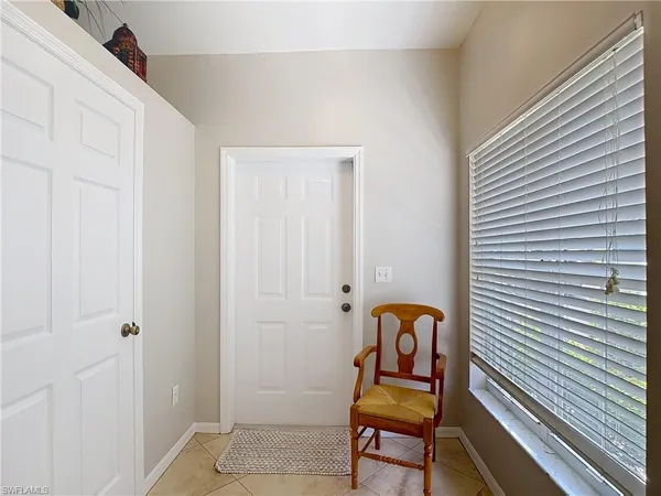 $2,200 | 4970 Deerfield Way, Unit F203, Naples, FL 34110