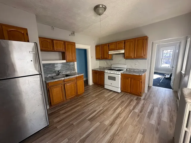 $2,700 | 124 Kendall Street, Unit 2, Framingham, MA 01702