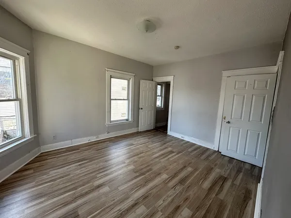 $2,400 | 124 Kendall Street, Unit 2, Framingham, MA 01702