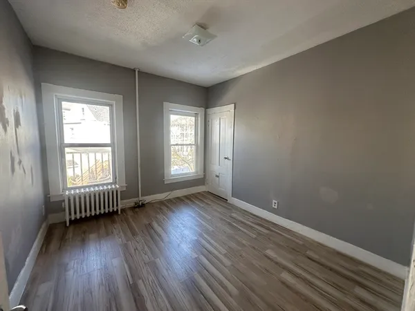 $2,400 | 124 Kendall Street, Unit 2, Framingham, MA 01702