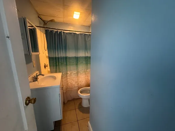 $2,400 | 124 Kendall Street, Unit 2, Framingham, MA 01702
