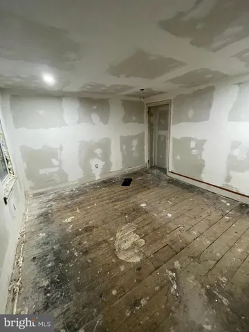 a car parked in front of a building