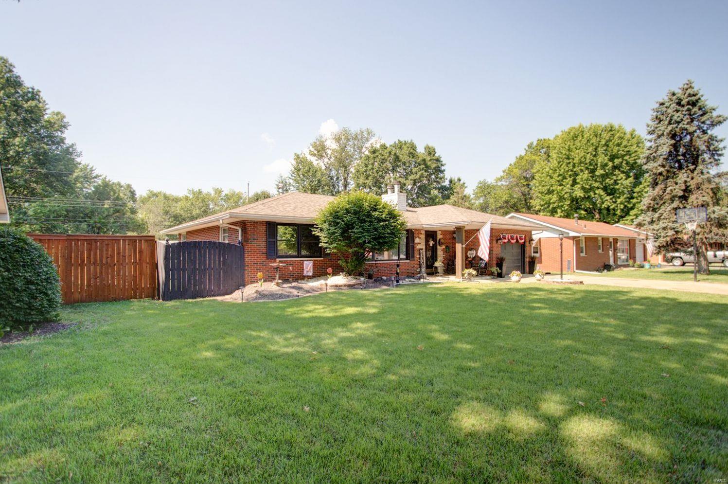 26 Del Rio Avenue Granite City, IL 62040 - Photo 3 of 88 Gallery Image 3